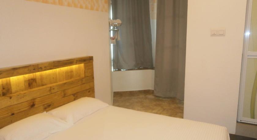 Image of Double Room with Private Bathroom 0