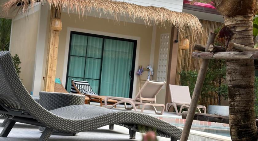 Pinky Bungalows Resort - image 25