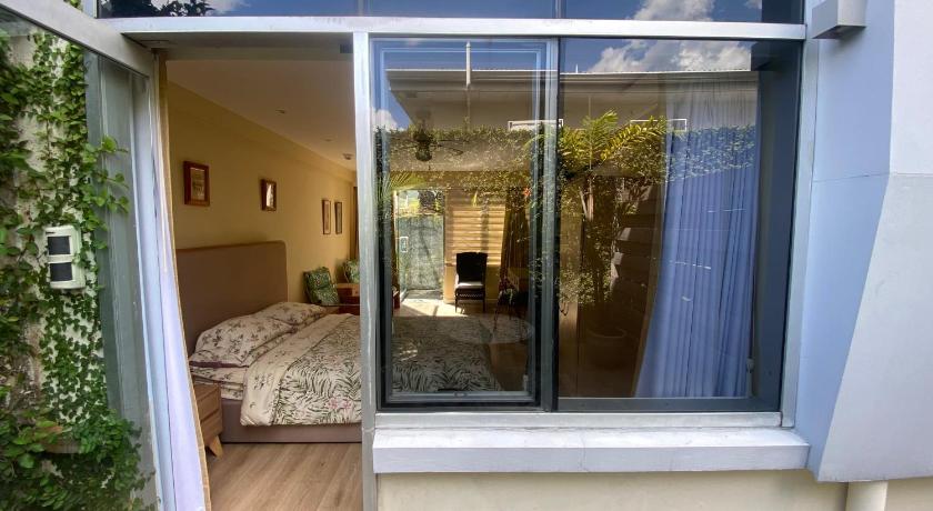 Image of Double Room with Garden View 5