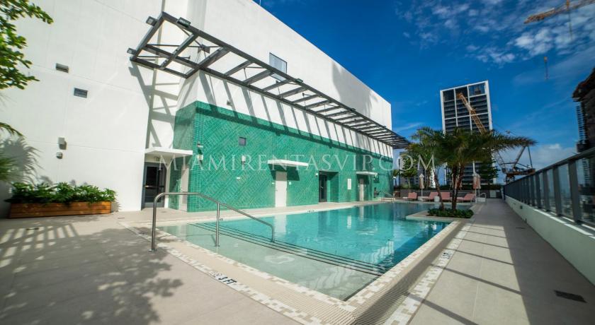 Miami (FL) Crosby Miami World Center Accommodation pool