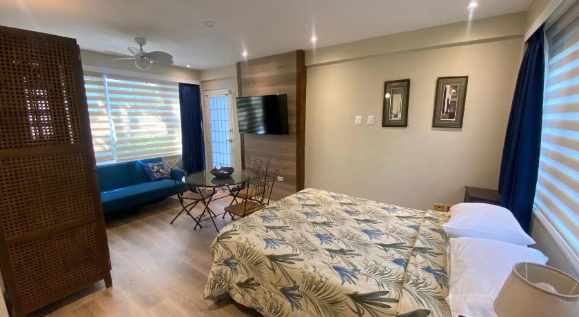 Image of Queen Room with Garden View 0