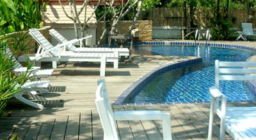 サケーオ River Resort & Spa 2つ星 ホテル 外観