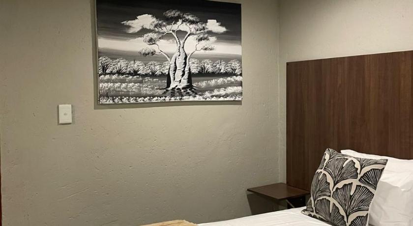 Village Walk Guesthouse