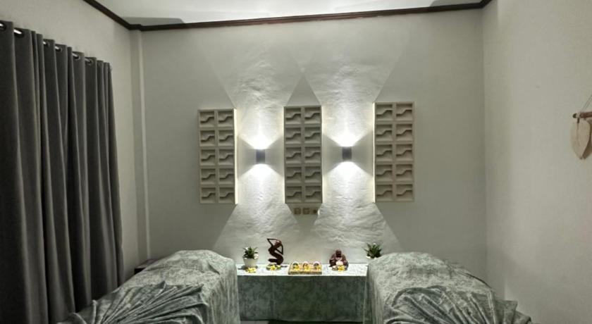 New Mekar Jaya Hotel - image 39