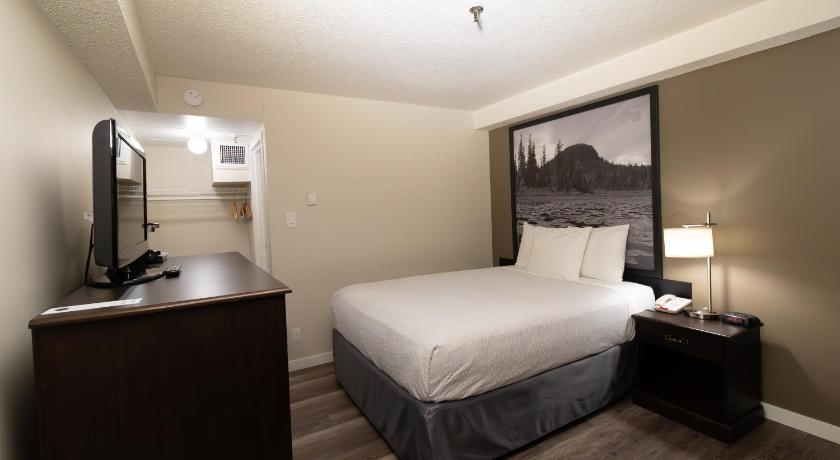 Image of 1 Queen Bed Non Smoking 4
