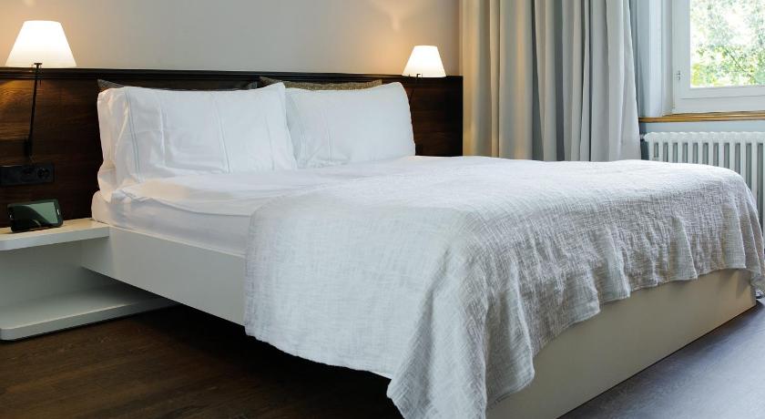 Image of Single Room 1