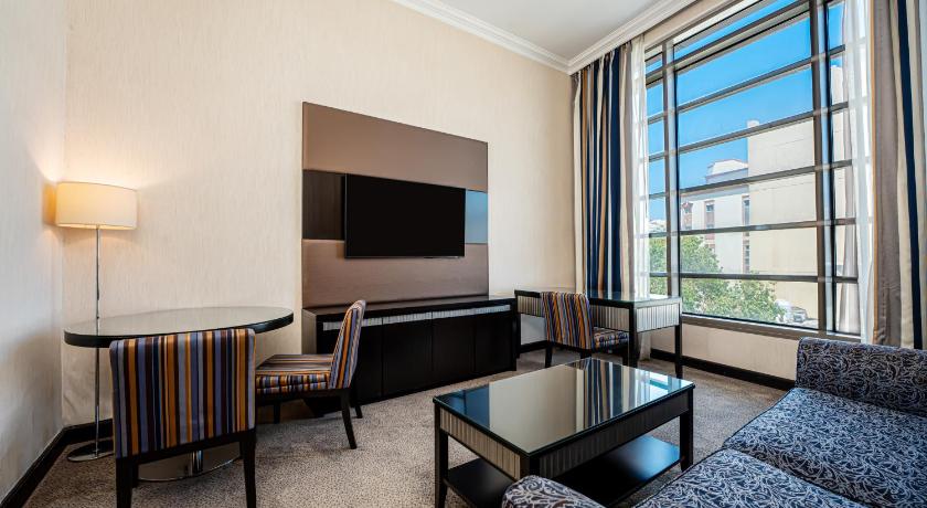 Doha Central Plaza Hotel - image 7