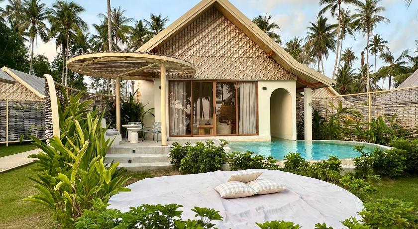 Image of Beachfront Pool Villa 15