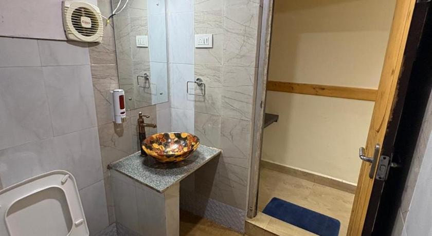 Rozana Retreats - image 14