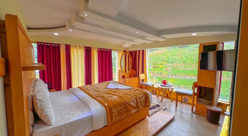 Rozana Retreats - image 36