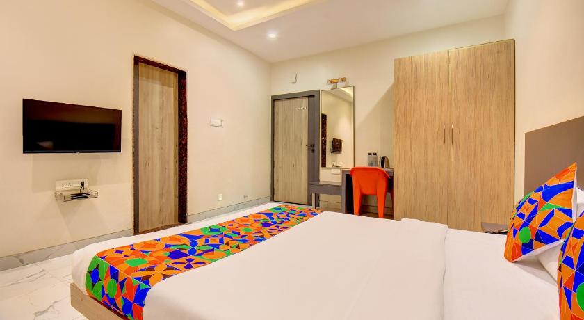 FabHotel Prime Chhappan - image 16
