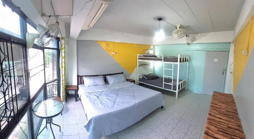 Image of Twin Room 1