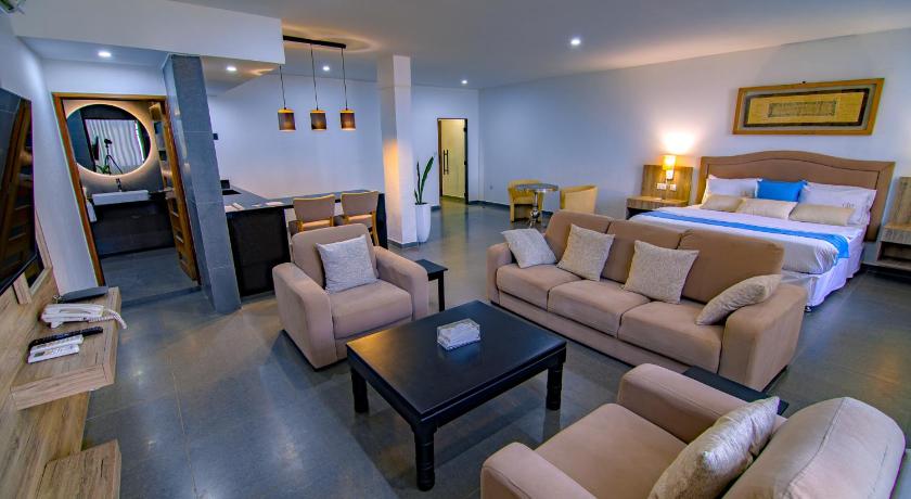 Image of Junior Suite 3
