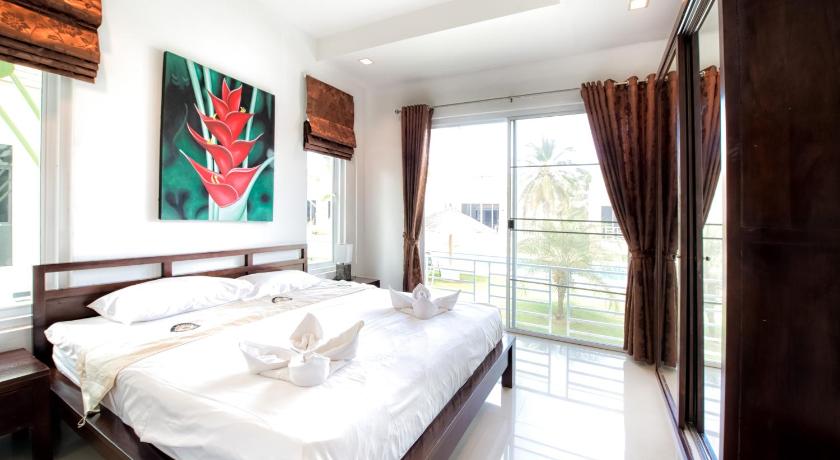 Image of 2 Bedroom Executive 12
