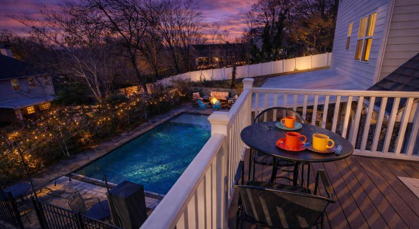 The BeltLine Carriage Retreat in Midtown