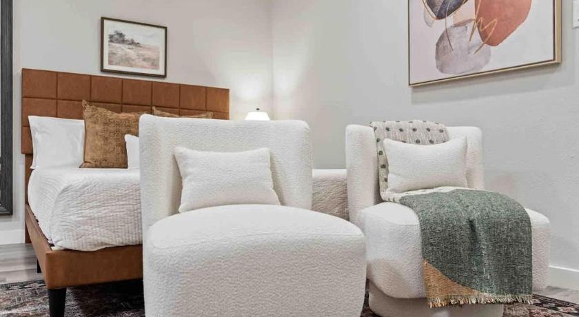 오스틴 (TX) Cozy Studio steps away from Downtown and Shops 4성급 숙소 스위트룸