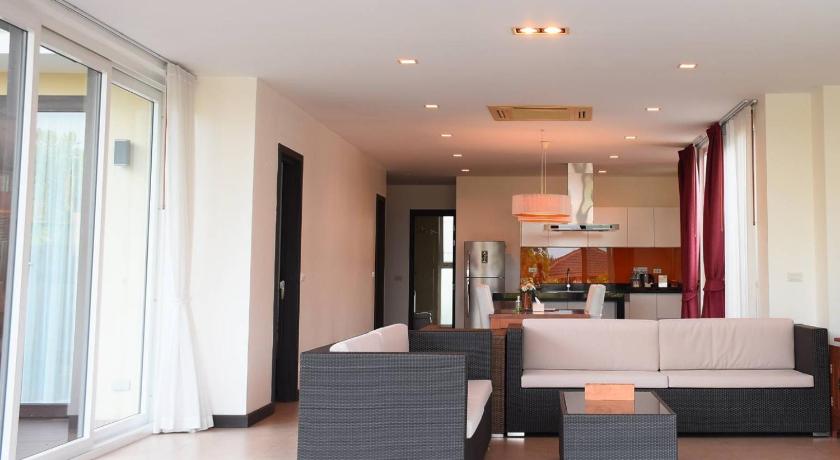 Image of 3 Bedroom Deluxe Pool Villa 6