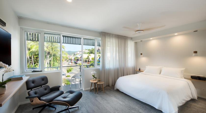 Heart Hotel and Gallery Whitsundays photo
