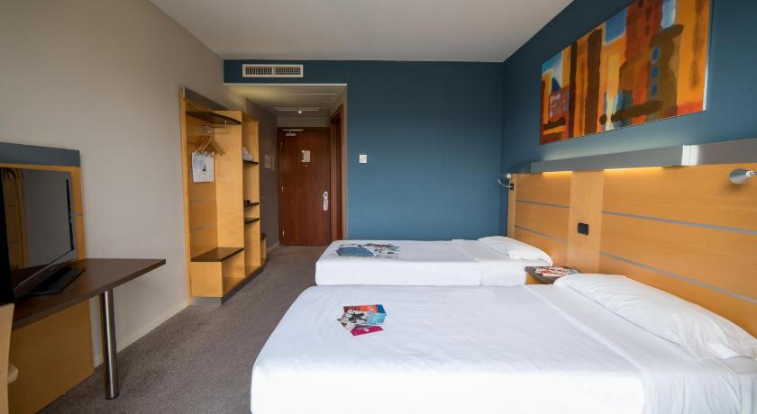 Image of Standard Twin Room 3