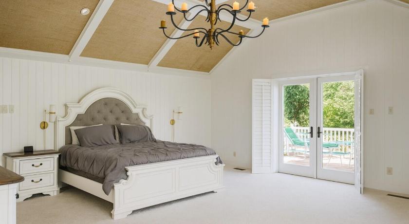 ベスページ (NY) Luxury 7-Bedroom Villa with Pool in Glen Head 3つ星 宿泊施設 スイート