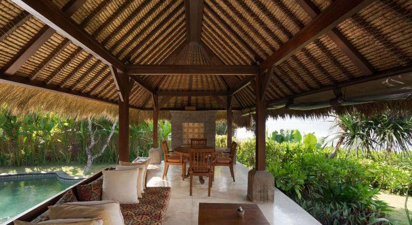 Bali WakaGangga Hotel 4-Star Hotel lobby