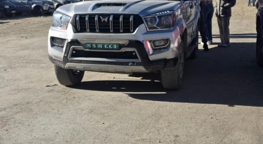 Sedan cab car four wheel jeep — Pokhara (5)