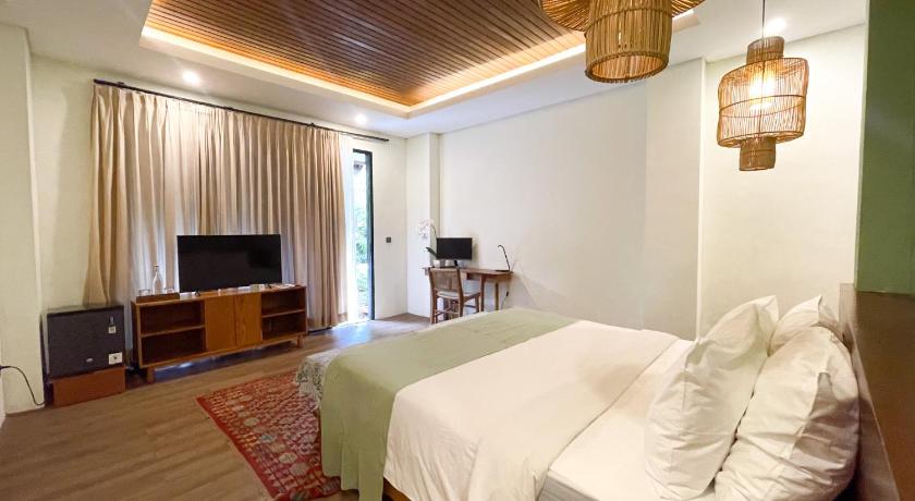Leafy Home Canggu - image 35