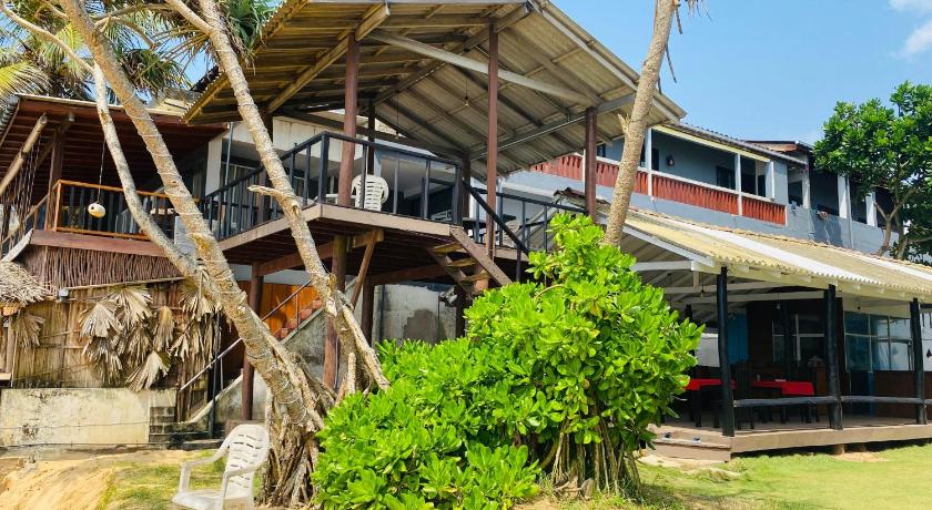 Amadio Beach Resort - image 14