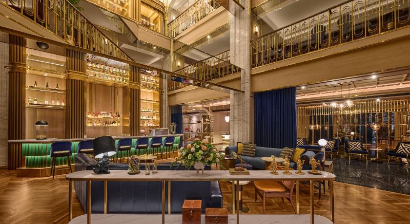 OKU Hotel Taichung - image 4