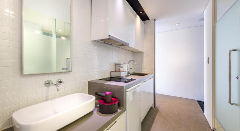 Image of Studio Suite 2