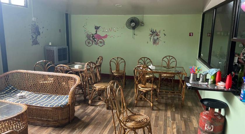 hotel tuki in Kawasoti — photo 3