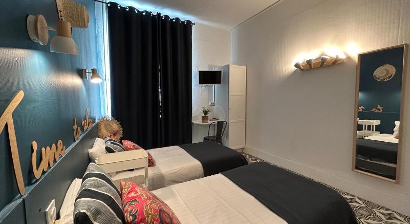 Image of Superior Twin Room 3