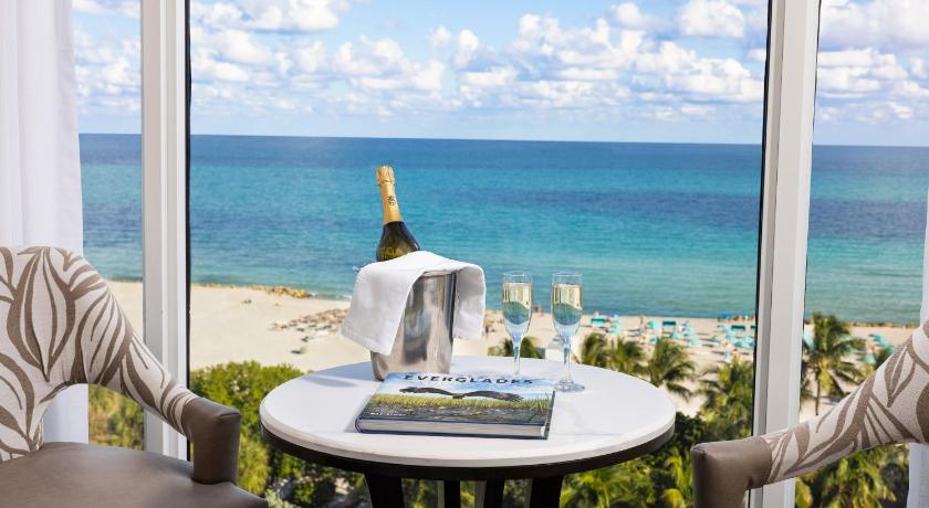 Imagen de Frente al mar con Cama King (Oceanfront - 1 King Bed) 4