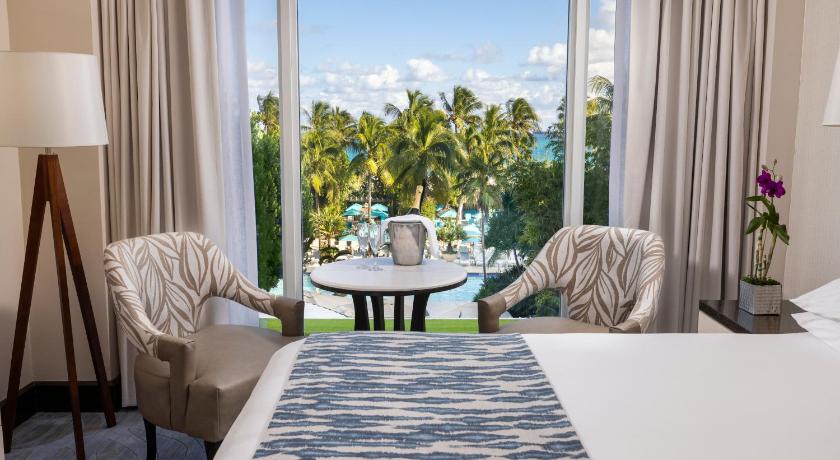 Imagen de Garden View 1 King Bed 3