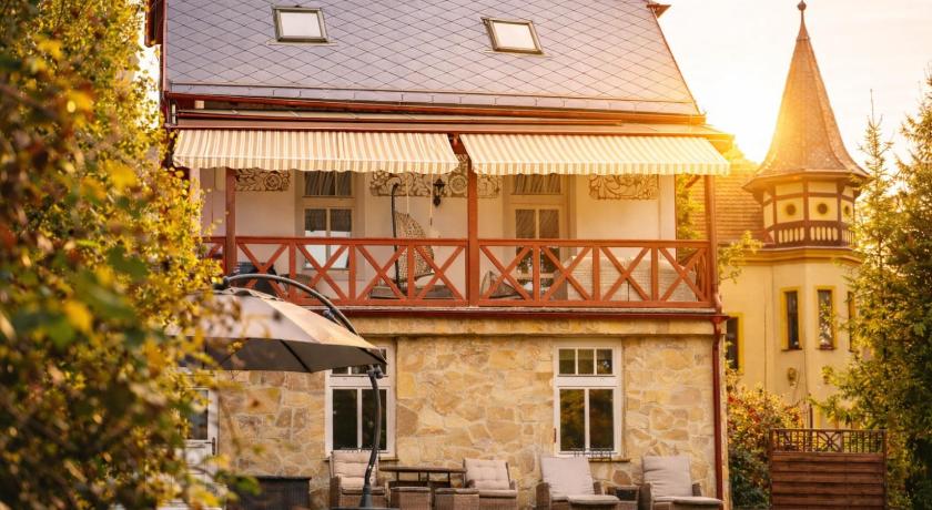 Villa Emausy