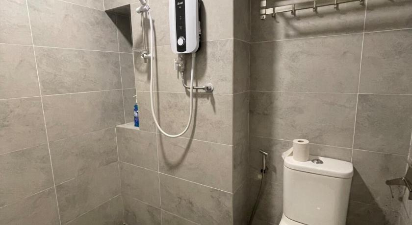 Sematan Townhouse in Sematan (Upper Unit) 4-Star Single Room room