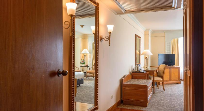 รูปของPremier King Room with River View - Corner Room 3