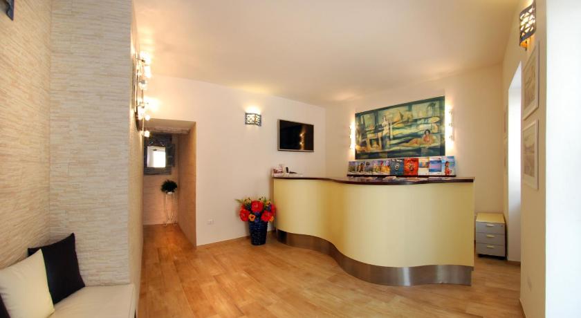 Smart Suite & Apartments photo