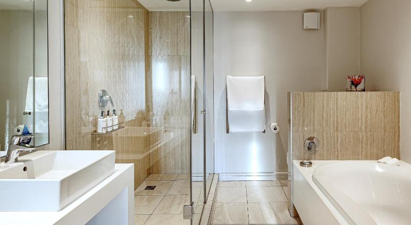 Image of Pool Suite Plus with Terrace 12