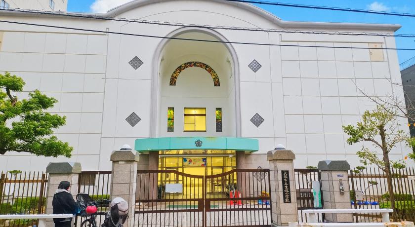 大阪 2A Noahs Ark Ueshio 10min Walk to Nipponbashi 3つ星 宿泊施設 プール
