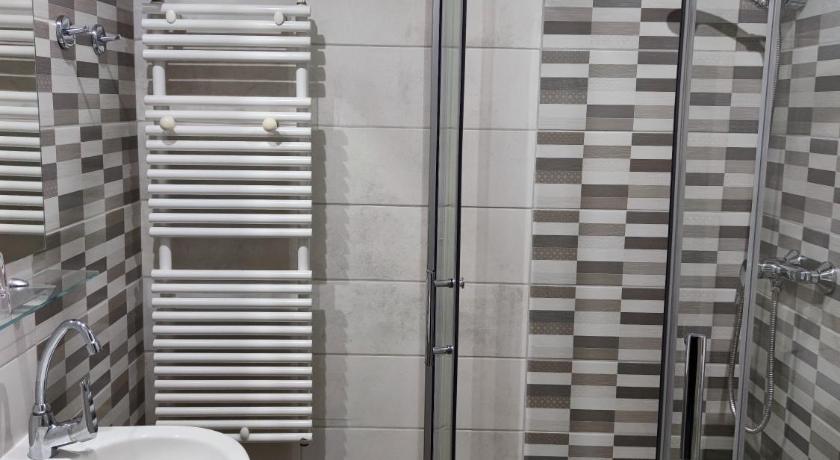 Image of Superior Triple Room 2