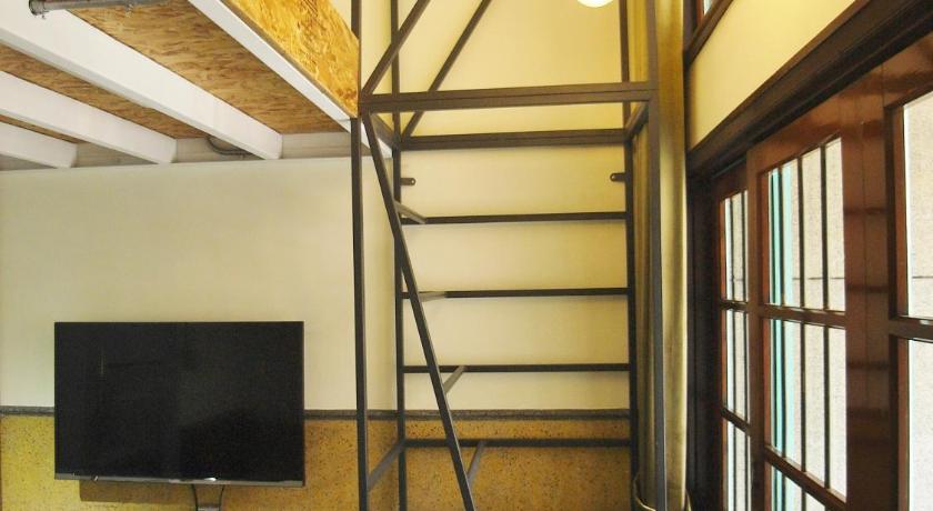 Image of Double Balcony 14