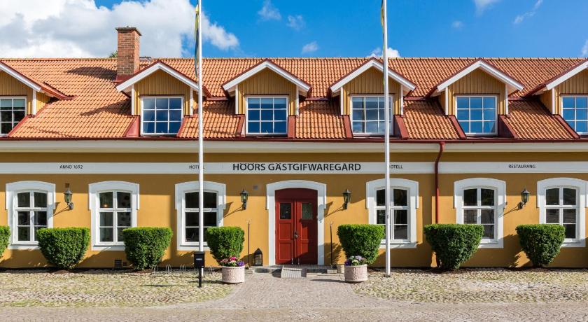 Coronaviruset har sannerligen skakat om oss alla. Vi p Hrs Gstgifwaregrd jobbar vidare fr att ni ska kunna komma hit och njuta, utan oro Single room 1 | Hrs Gstgifwaregrd