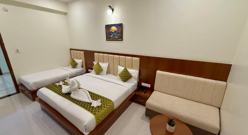 New Crown Plaza - image 11