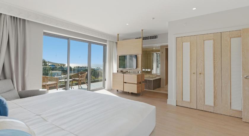 Bild av Svit Deluxe med havsutsikt (Deluxe Suite Sea View) 3