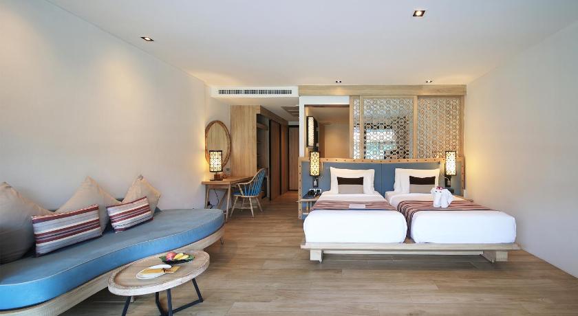 Image of Deluxe Pool View Twin Bed 9