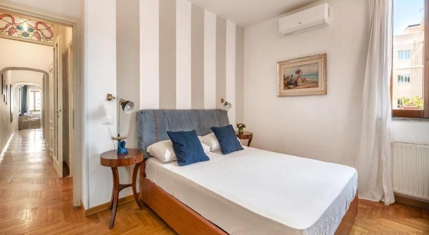 罗马 Luxury in Rome Panoramic terrace Fontana di Trevi 4星级 民宿 大堂