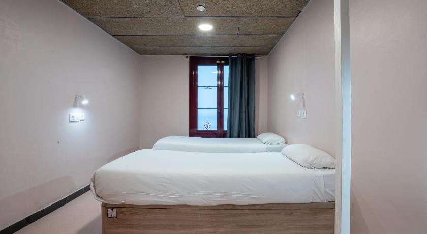 Saját szoba 2 külön ággyal (Private Twin Room) fotója 1