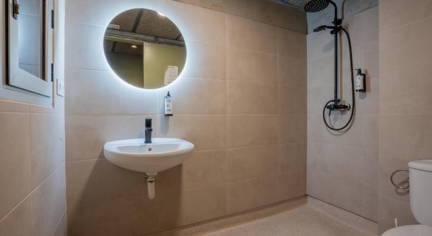 Saját szoba 2 külön ággyal (Private Twin Room) fotója 2