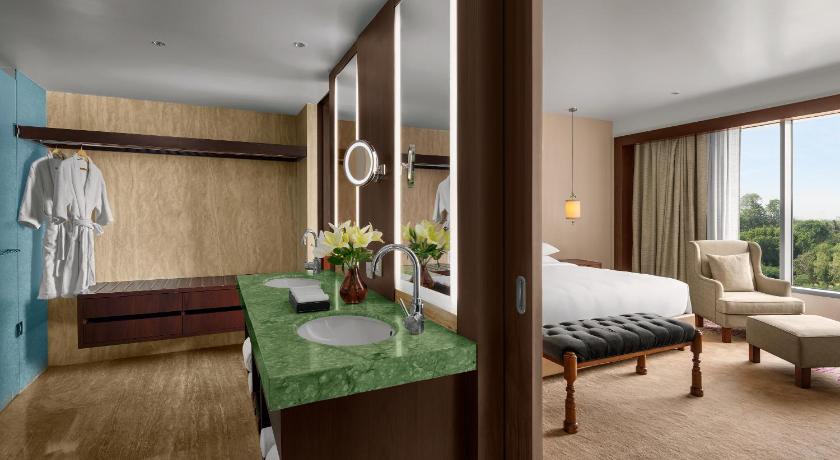 Image of Studio Suite 0